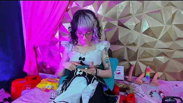 neeko princes online show from February 21, 2025, 3:10 pm