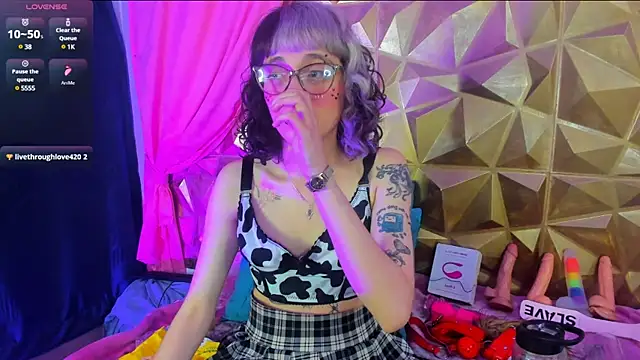 neeko princes online show from March 13, 2025, 3:17 pm