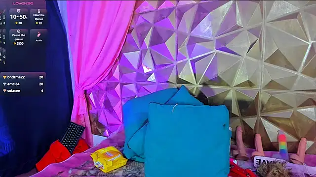 neeko princes online show from February 27, 2025, 3:15 pm