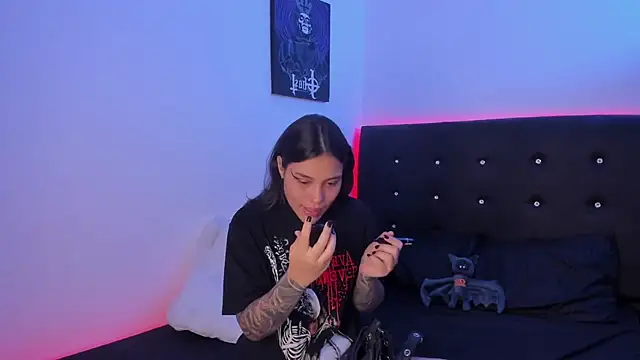 sweett dirty online show from April 16, 2026, 12:17 pm