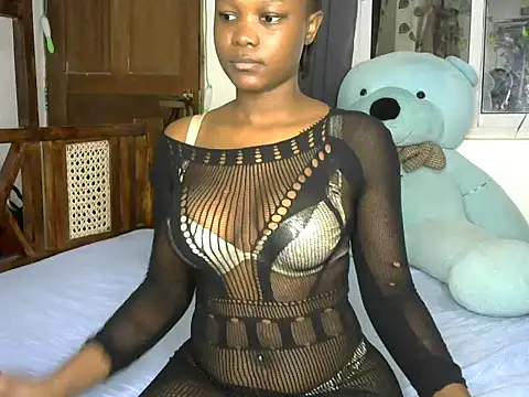 Tonya01 Angels  online show from May 3, 2026, 5:01 am