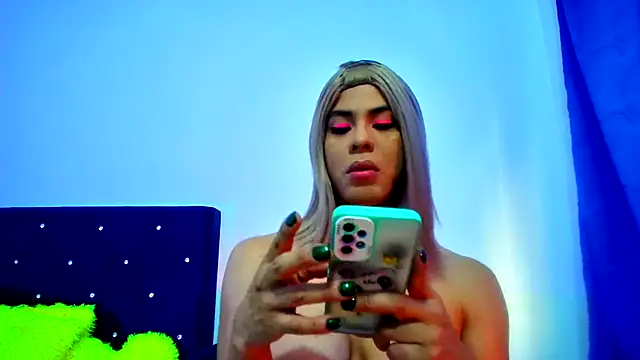 Aliice Doll online show from September 28, 2025, 7:54 pm