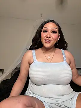 Lickplayofficial online show from February 4, 2026, 4:07 am