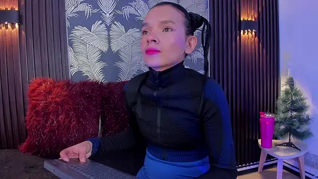 Snapshot of _shantal_smith chatting on November 18, 2025, 4:32 pm shantal smith online show from November 18, 2025, 4:32 pm