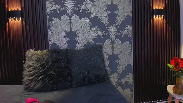 Snapshot of _shantal_smith chatting on October 16, 2025, 4:59 pm shantal smith online show from October 16, 2025, 4:59 pm