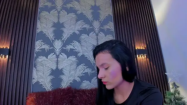 Snapshot of _shantal_smith chatting on November 10, 2025, 5:29 pm shantal smith online show from November 10, 2025, 5:29 pm