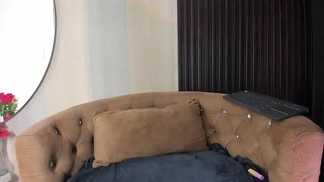  shantal smith online show from March 26, 2026, 1:59 am