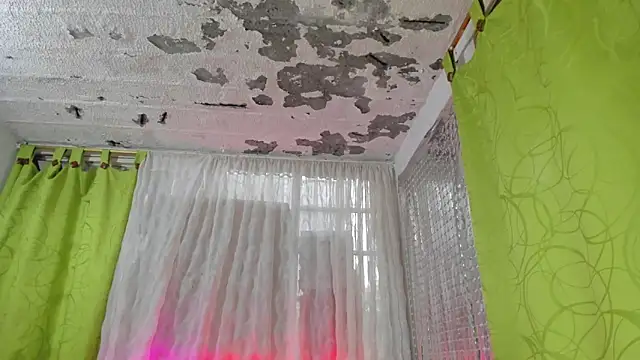 Megan Miles02 online show from February 13, 2025, 9:49 pm