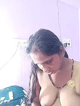 reemacouple007 online show from March 8, 2026, 5:49 pm