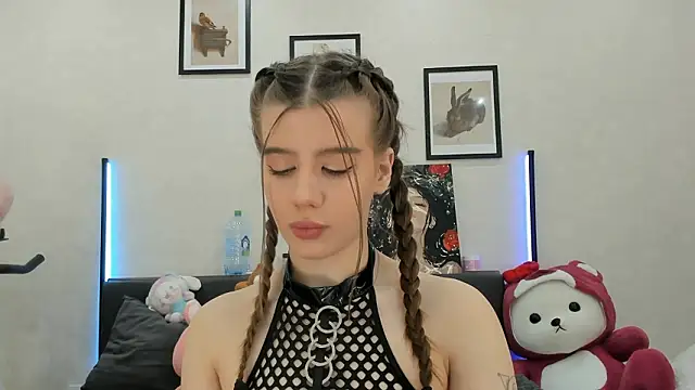 dolly ll online show from March 12, 2026, 1:26 pm