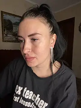 Roxana Bell online show from May 30, 2026, 12:22 pm