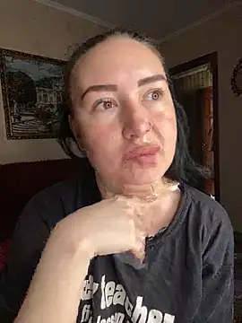 Roxana Bell online show from April 16, 2026, 10:49 am