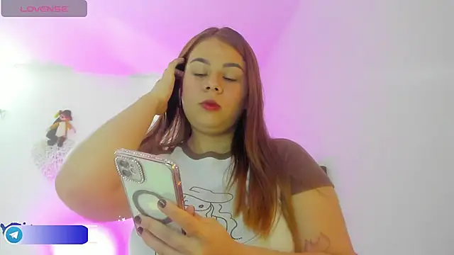 Snapshot of little_tifanny82 chatting on October 22, 2025, 3:33 pm little tifanny82 online show from October 22, 2025, 3:33 pm