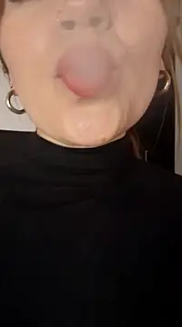 tata laima   online show from March 20, 2025, 4:42 pm