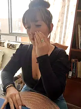 tata laima   online show from March 18, 2025, 2:28 pm