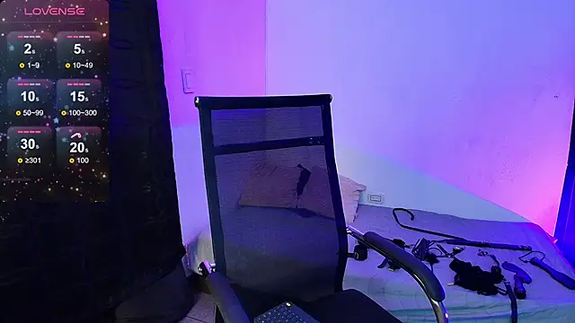 BLACKTSUKI7  online show from September 14, 2025, 9:26 pm