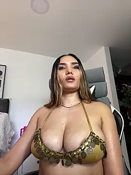 exoticcute online show from September 9, 2025, 4:49 pm