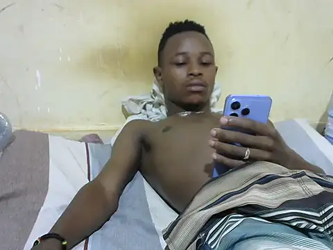 swthairydic online show from December 18, 2025, 11:03 am