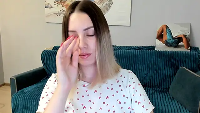 Mia shy1 online show from March 18, 2025, 6:28 am