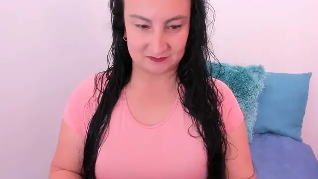 Ashyle online show from November 9, 2025, 2:21 pm