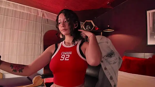 Snapshot of Moony_14 chatting on July 2, 2026, 2:12 pm Moony 14 online show from July 2, 2026, 2:12 pm