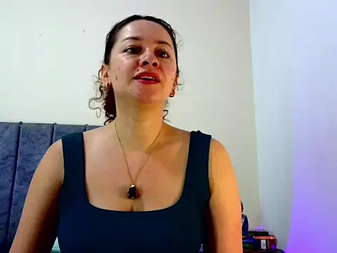 Snapshot of ArtesanaMK chatting on September 16, 2025, 4:41 pm ArtesanaMK online show from September 16, 2025, 4:41 pm