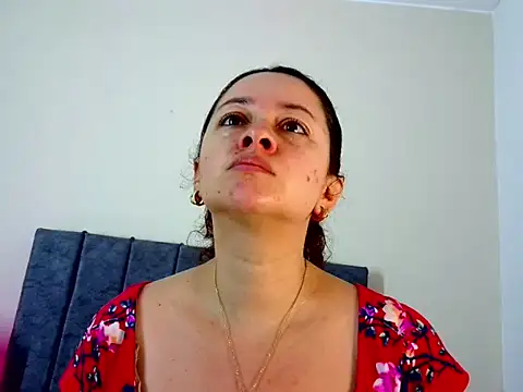 Snapshot of ArtesanaMK chatting on October 3, 2025, 11:23 am ArtesanaMK online show from October 3, 2025, 11:23 am