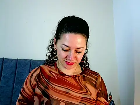 Snapshot of ArtesanaMK chatting on September 20, 2025, 5:40 pm ArtesanaMK online show from September 20, 2025, 5:40 pm