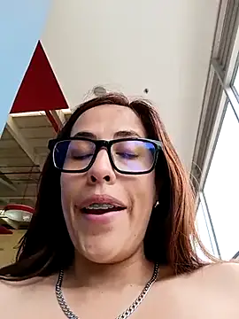 Lena-32 online show from February 3, 2025, 7:31 pm