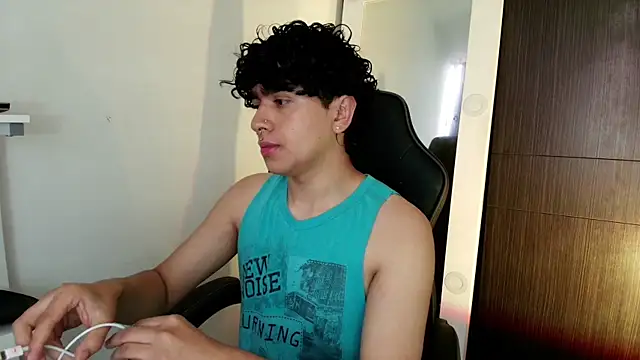  nickconnor01 online show from February 26, 2025, 8:47 pm