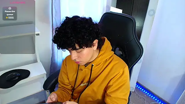  nickconnor01 online show from January 22, 2025, 7:56 pm