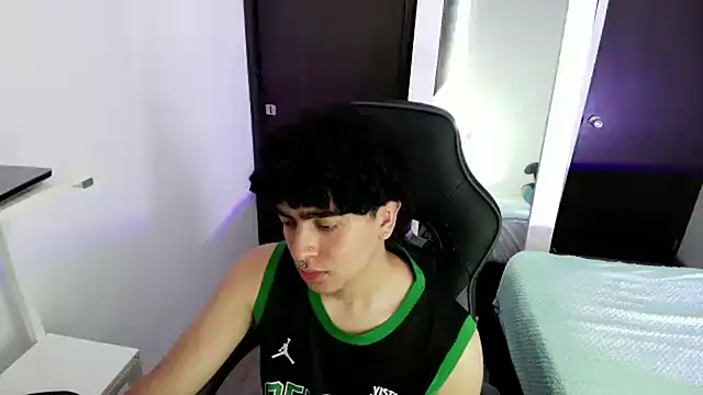  nickconnor01 online show from February 19, 2025, 8:41 pm