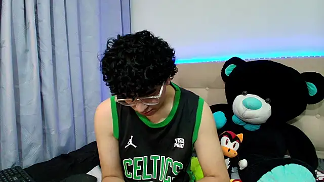  nickconnor01 online show from December 16, 2024, 1:10 am