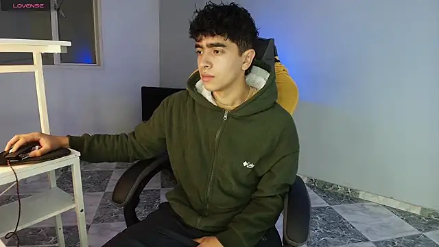  nickconnor01 online show from September 13, 2025, 11:16 pm