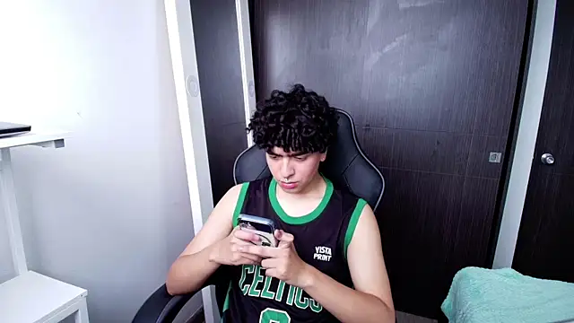  nickconnor01 online show from February 19, 2025, 5:38 pm