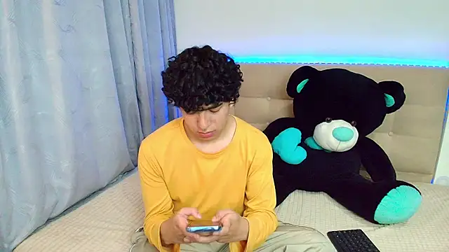  nickconnor01 online show from December 29, 2024, 1:34 am