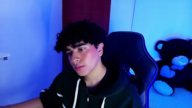  nickconnor01 online show from March 20, 2025, 9:35 pm