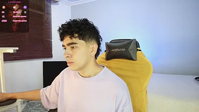  nickconnor01 online show from October 4, 2025, 2:35 am