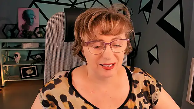 Snapshot of sugar_vivien chatting on November 19, 2025, 1:22 pm sugar vivien online show from November 19, 2025, 1:22 pm