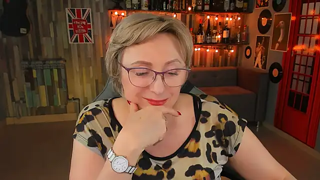 Snapshot of sugar_vivien chatting on February 27, 2025, 4:10 pm sugar vivien online show from February 27, 2025, 4:10 pm