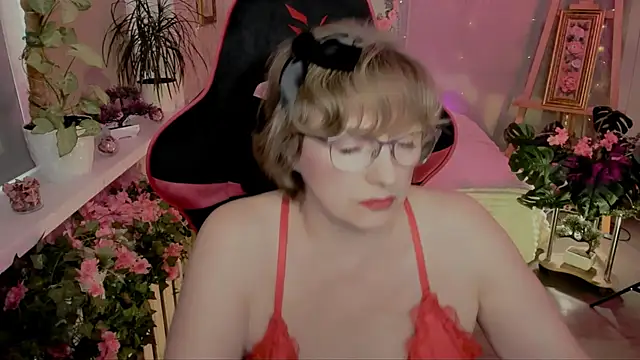 Snapshot of sugar_vivien chatting on July 24, 2026, 2:35 pm sugar vivien online show from July 24, 2026, 2:35 pm