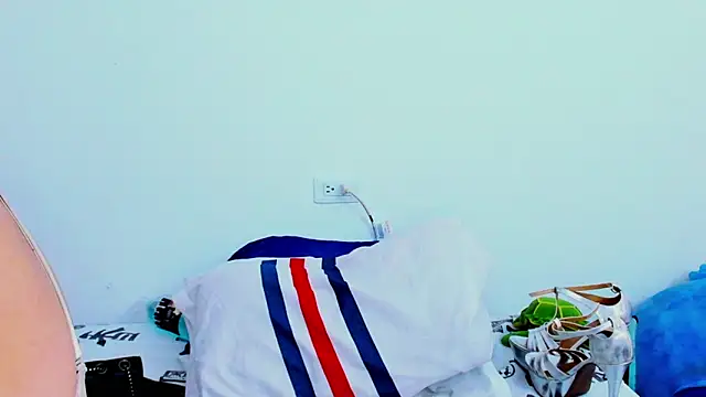 Snapshot of HorniestMilf chatting on March 1, 2026, 2:55 am HorniestMilf online show from March 1, 2026, 2:55 am