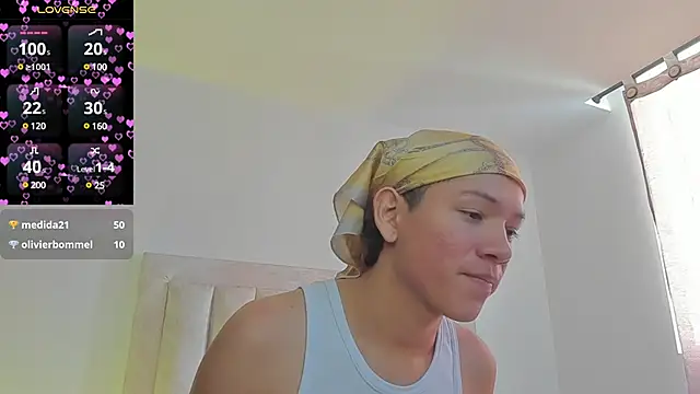 Snapshot of JulianRose_1 chatting on March 16, 2025, 3:06 pm JulianRose 1 online show from March 16, 2025, 3:06 pm