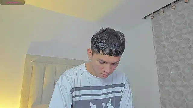 Snapshot of JulianRose_1 chatting on March 9, 2025, 10:52 am JulianRose 1 online show from March 9, 2025, 10:52 am