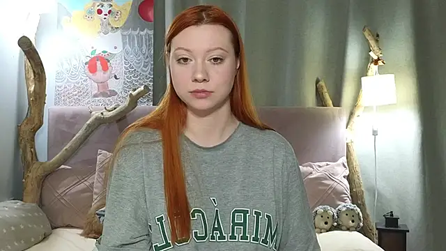Snapshot of MileyMiller chatting on May 4, 2026, 1:25 pm MileyMiller online show from May 4, 2026, 1:25 pm