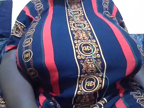 Snapshot of pritty-leila chatting on May 21, 2026, 7:55 pm pritty-leila online show from May 21, 2026, 7:55 pm