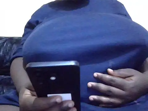 Snapshot of pritty-leila chatting on June 25, 2026, 8:36 pm pritty-leila online show from June 25, 2026, 8:36 pm
