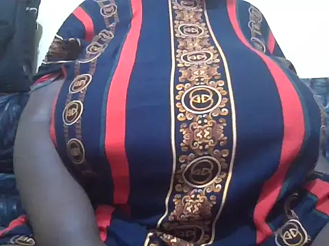 Snapshot of pritty-leila chatting on May 25, 2026, 8:29 pm pritty-leila online show from May 25, 2026, 8:29 pm