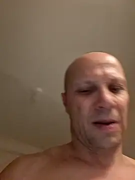 wedge75 online show from April 14, 2026, 5:29 pm