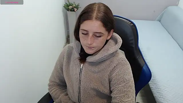 Snapshot of valerie_diaz1 chatting on January 8, 2026, 1:06 pm valerie diaz1 online show from January 8, 2026, 1:06 pm